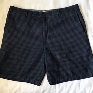 Club Monaco Maddox Fit navy/charcoal faint mini check cotton shorts EUC